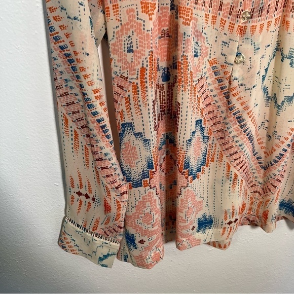 Dolan Popover Blouse Cream Geometric - Picture 9 of 14